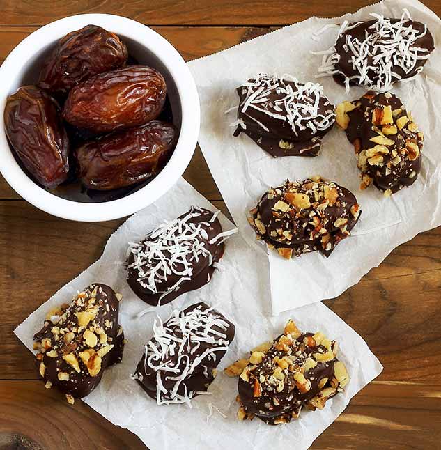 easy paleo recipe for medjool dates chocolate-dipeed