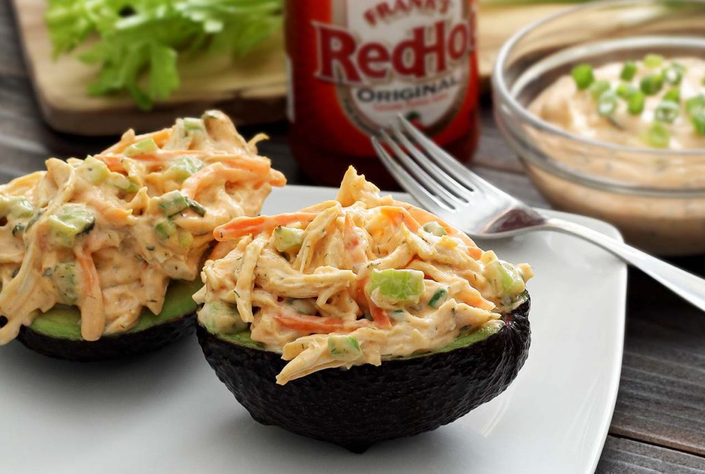 Quick paleo recipe for buffalo chicken lunch