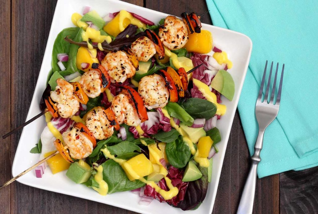 easy paleo recipe for a shrimp and mango summer salad