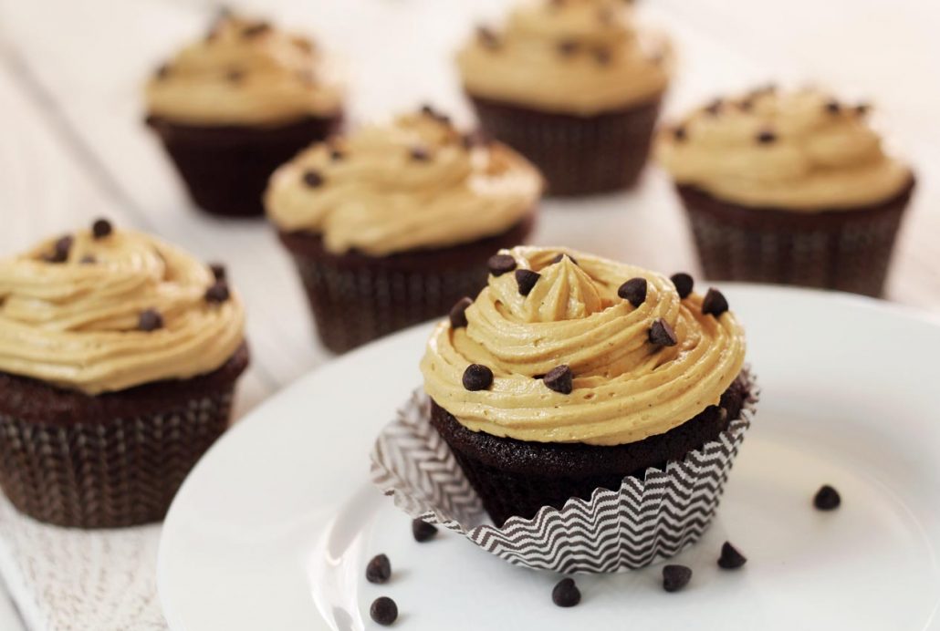 easy paleo recipe for cupcake treats with "peanut butter" frosting