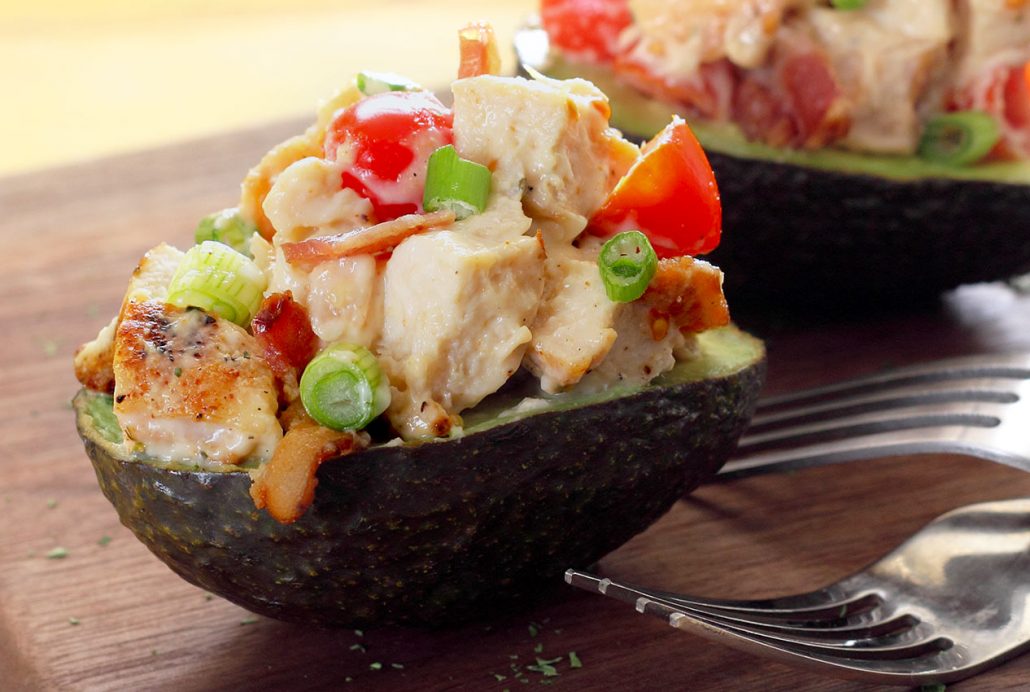 easy paleo recipe for bacon, chicken and tomato stuffed avocado