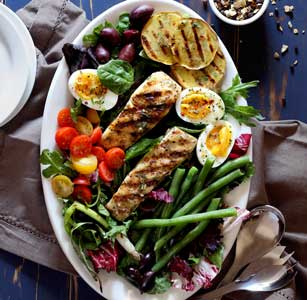Halibut Niçoise Salad with Lemon Dill Vinaigrette Recipe