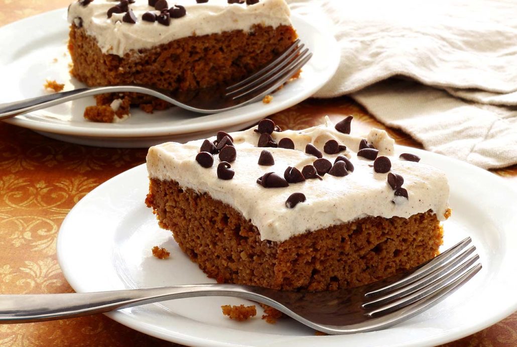 paleo and gluten-free pumpkin cake with frosting recipe